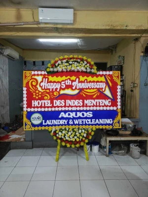 Papan Bunga di Lombang Juntinyuat