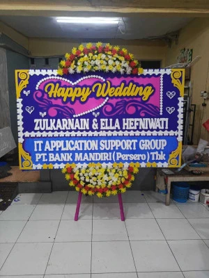 Papan Bunga di Lombang Juntinyuat